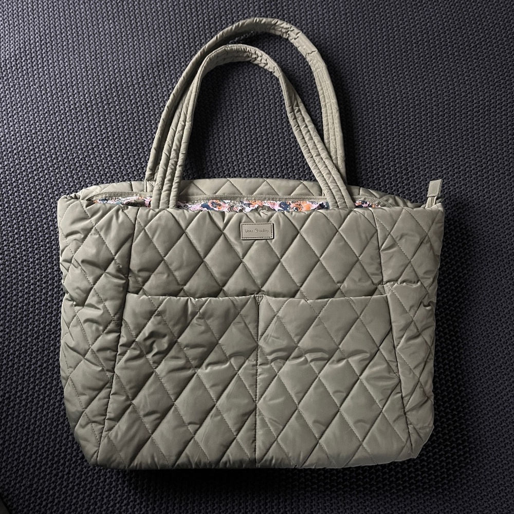Vera Bradley - Dual Strap Tote Bag in Sage Green (Strap included)